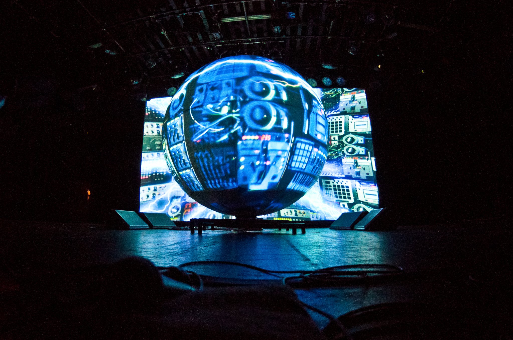 DJ Shadow - photo 6