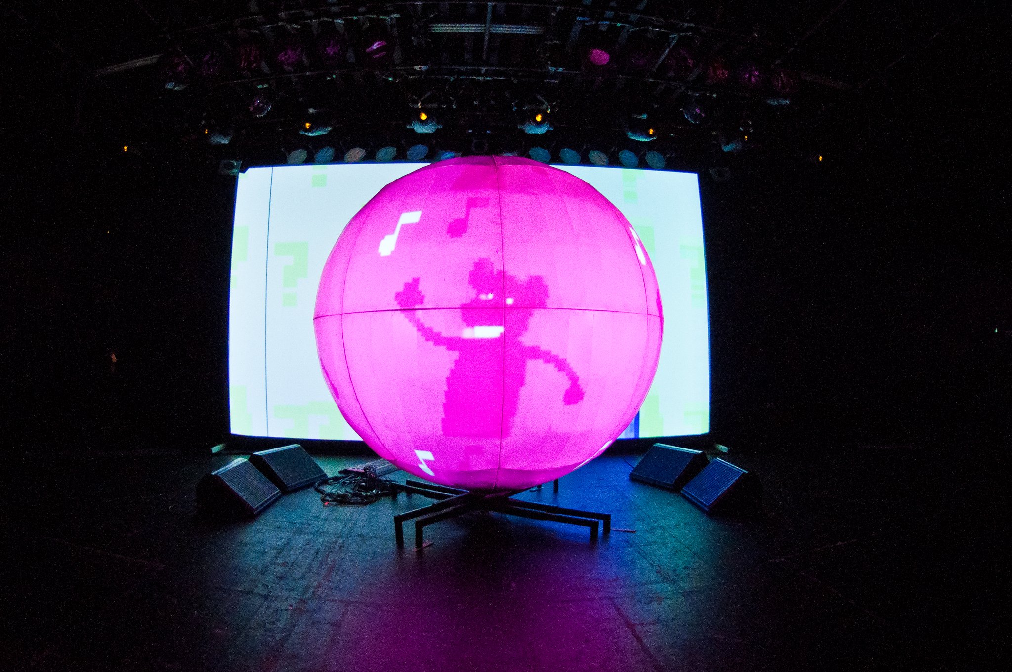 DJ Shadow - photo 19