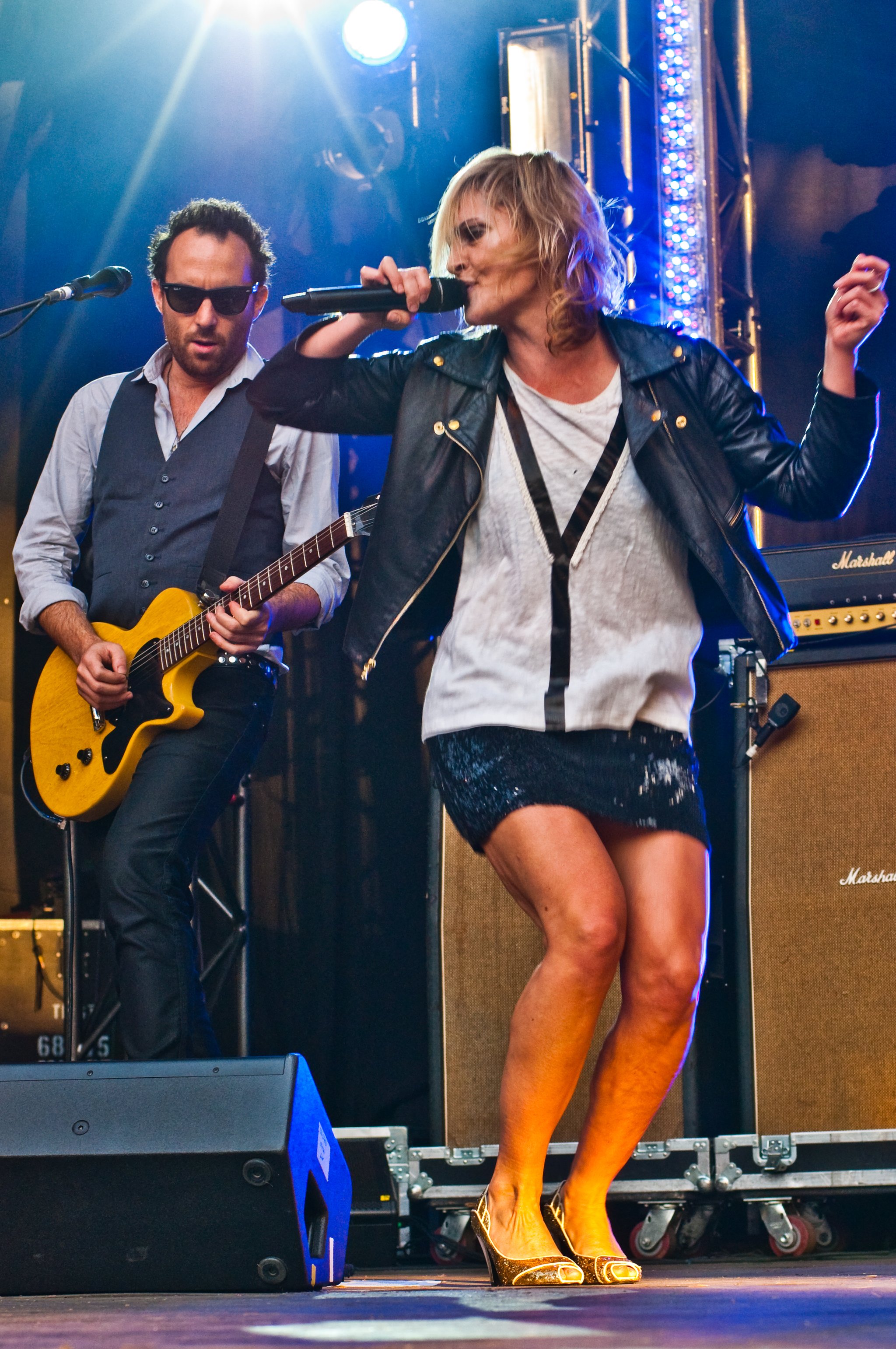 Metric - photo 6