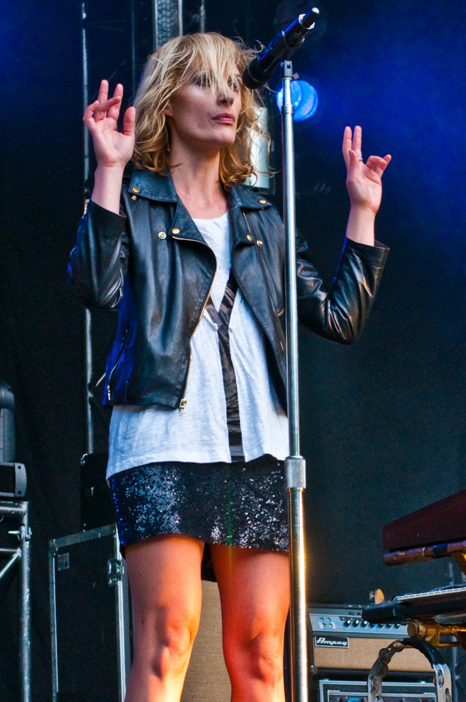 Metric - photo 10