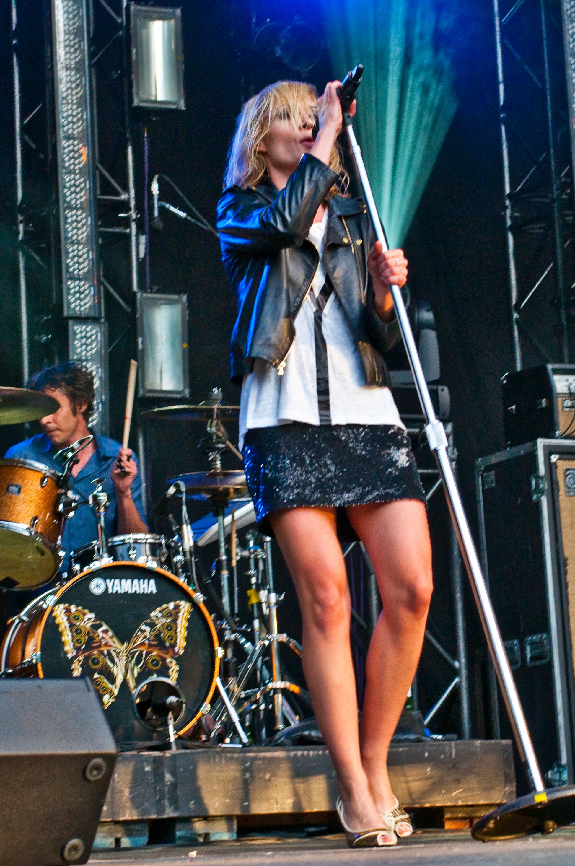 Metric - photo 11