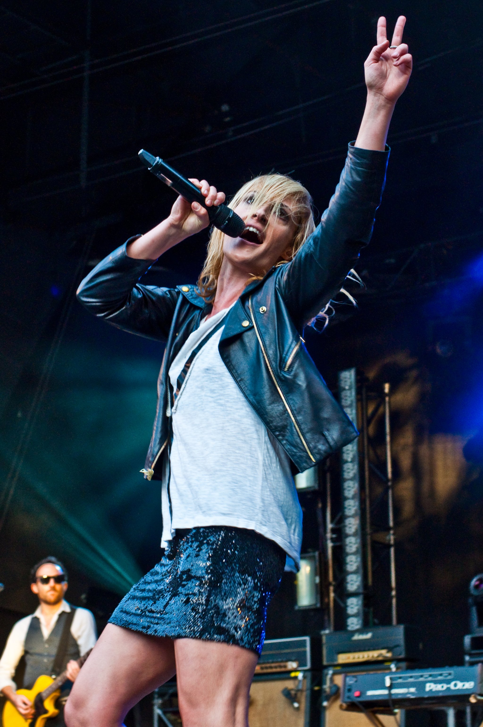 Metric - photo 17