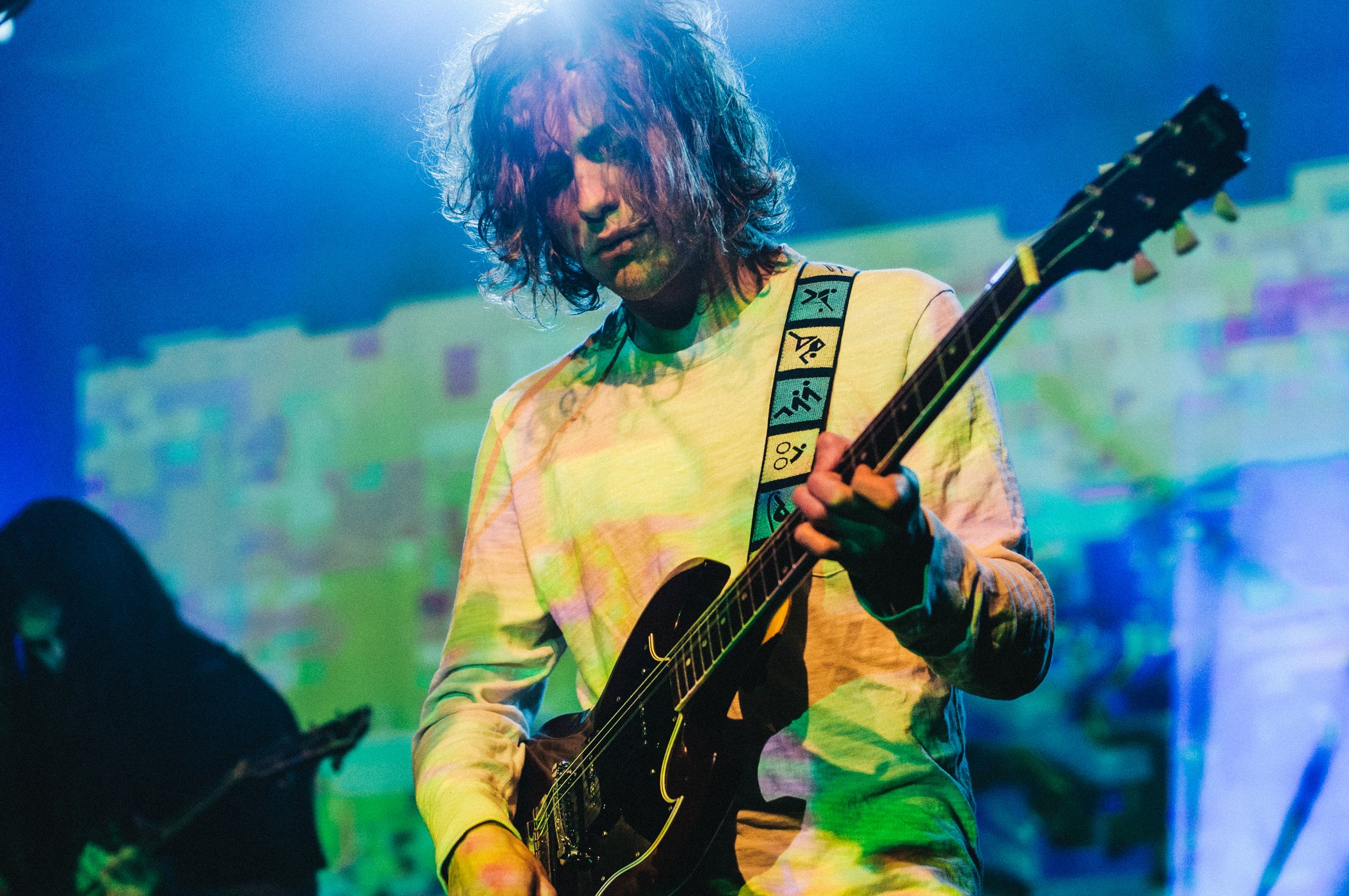 MGMT - photo 21