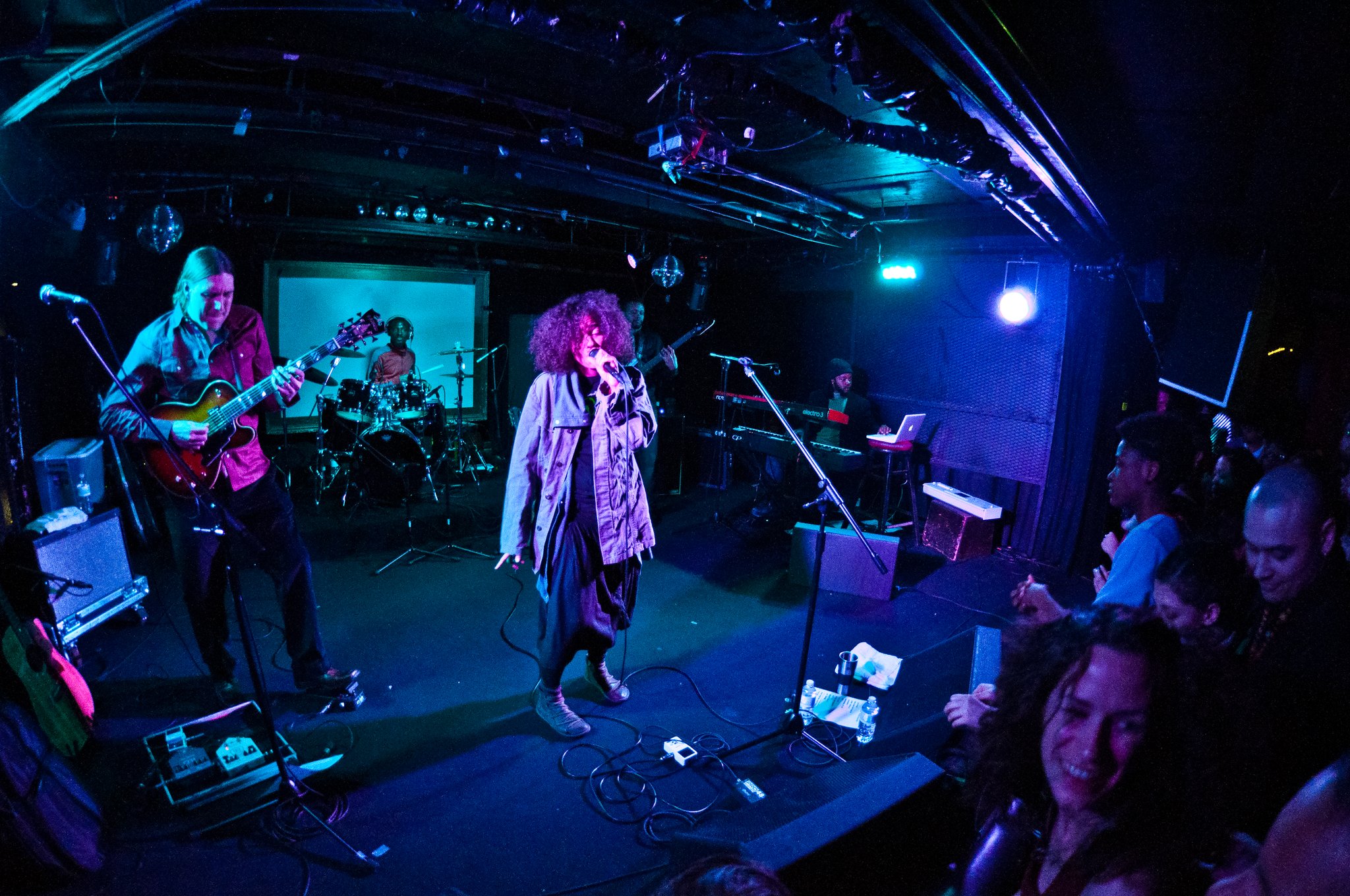Nneka - photo 2