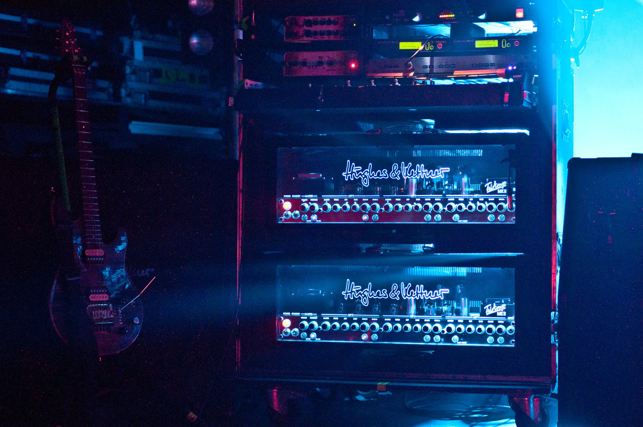 Pendulum - photo 1