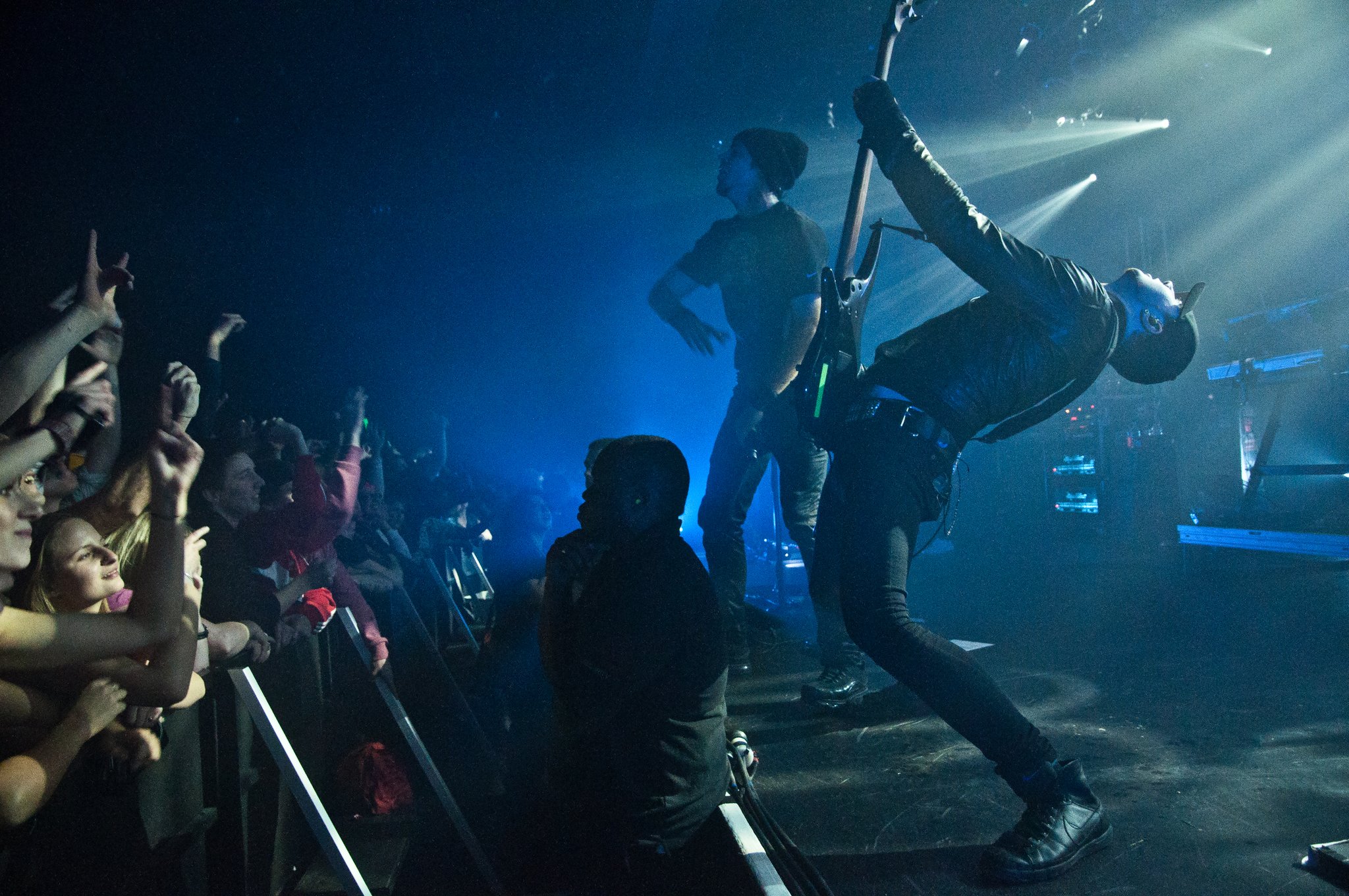 Pendulum - photo 12