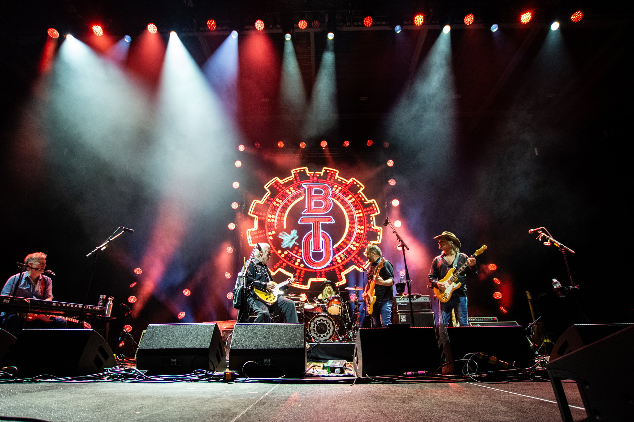 Bachman-Turner Overdrive - photo 24