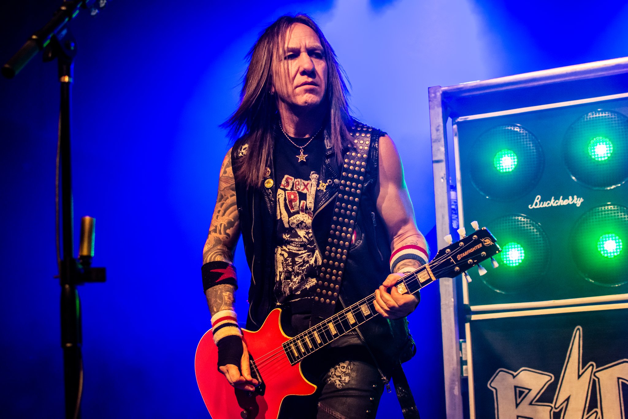 Buckcherry - photo 15