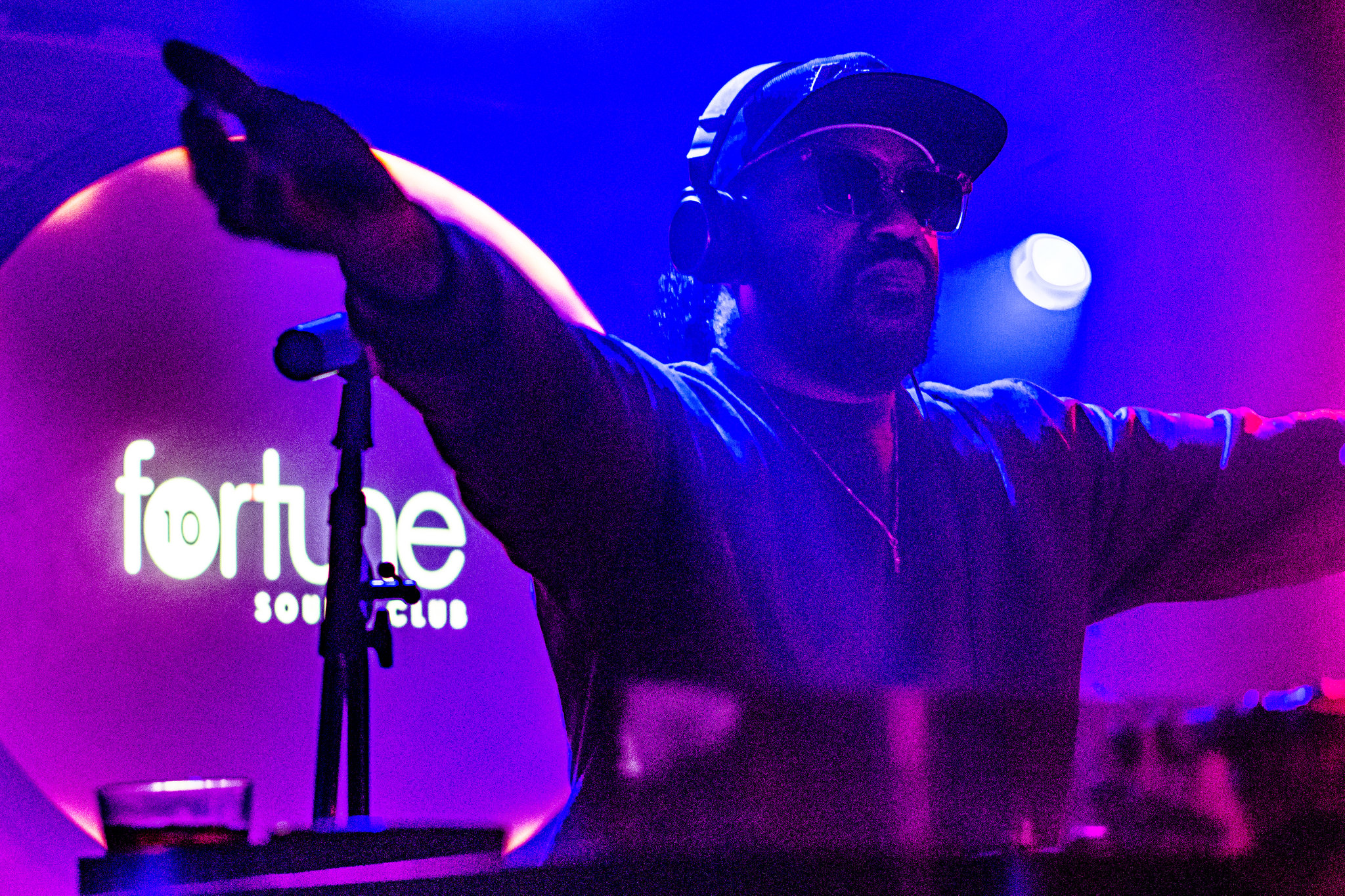 Dâm-Funk - photo 3
