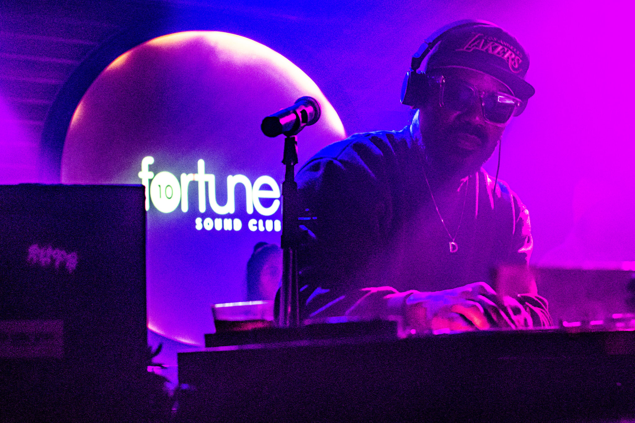 Dâm-Funk - photo 9