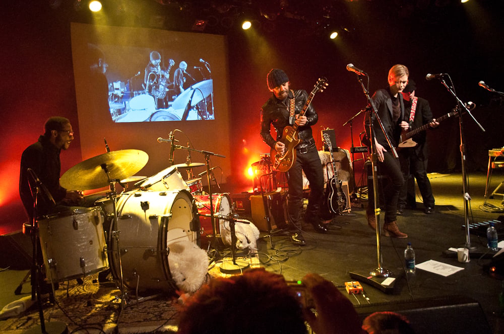Daniel Lanois' Black Dub - photo 13