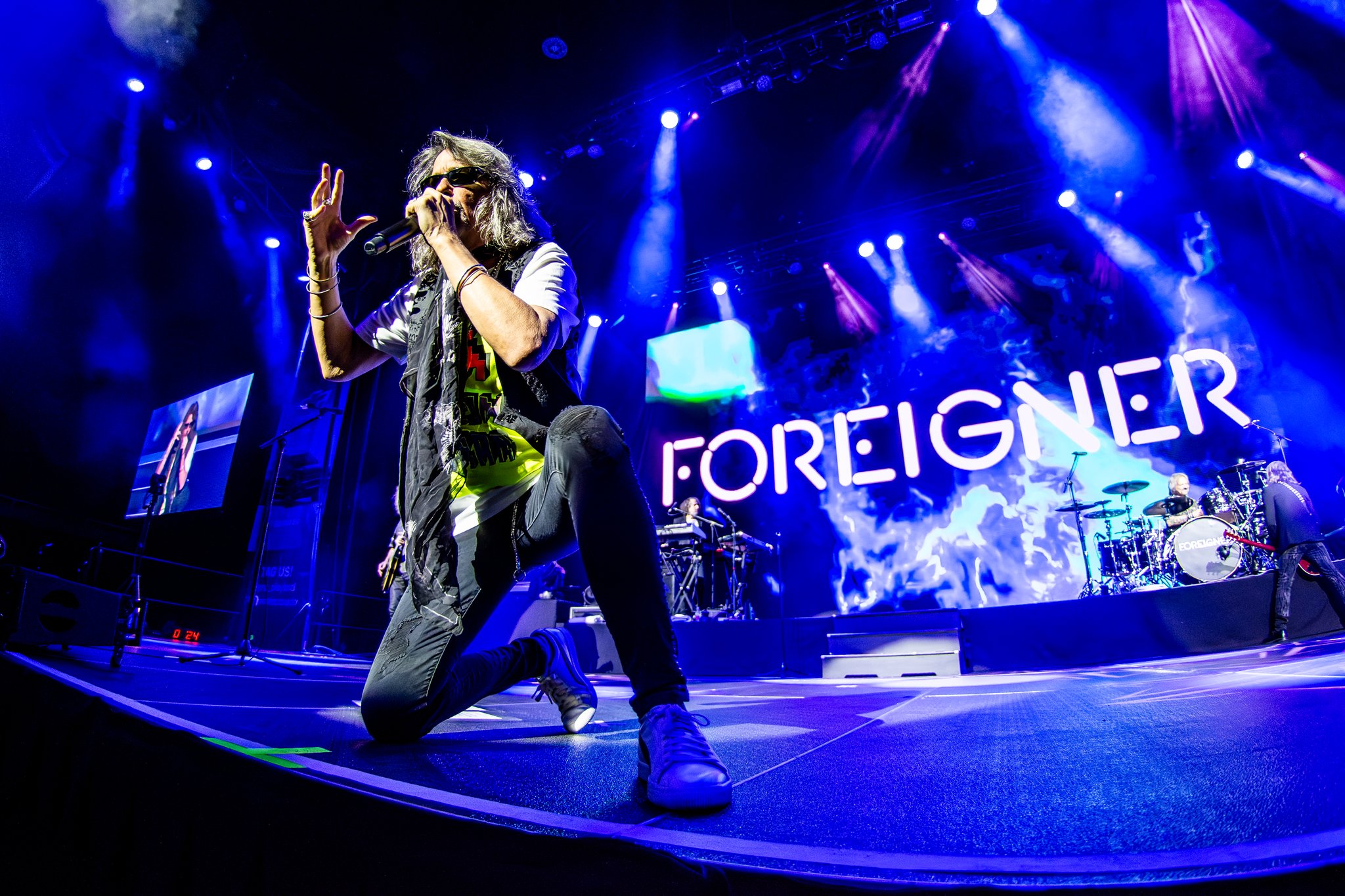 Foreigner - photo 15