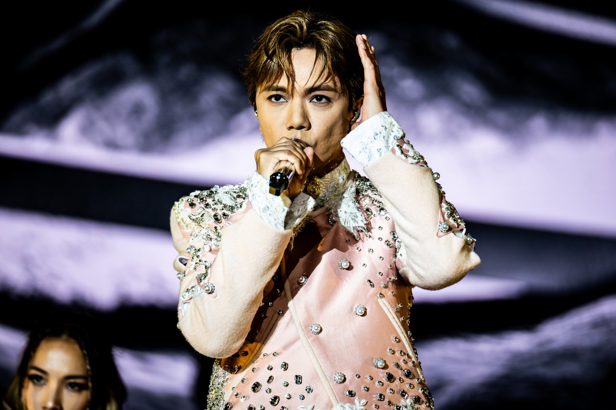 Hins Cheung - photo 13
