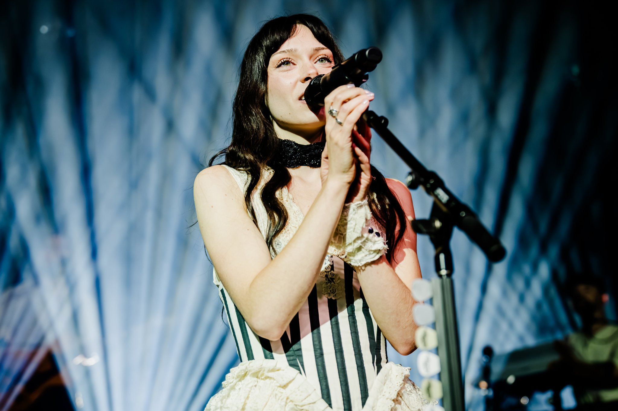 HOLLY HUMBERSTONE - photo 8