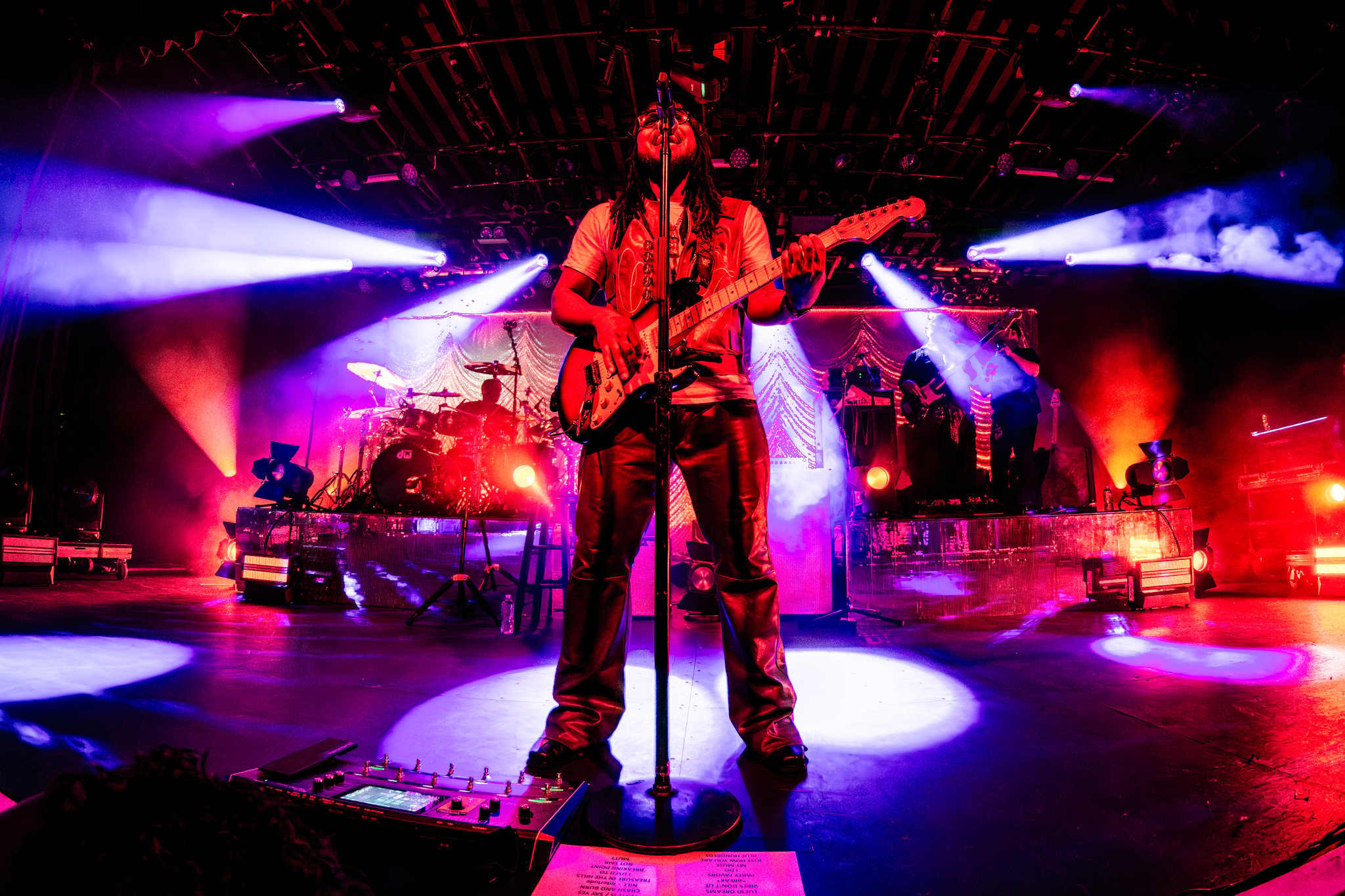 Leon Thomas - photo 6
