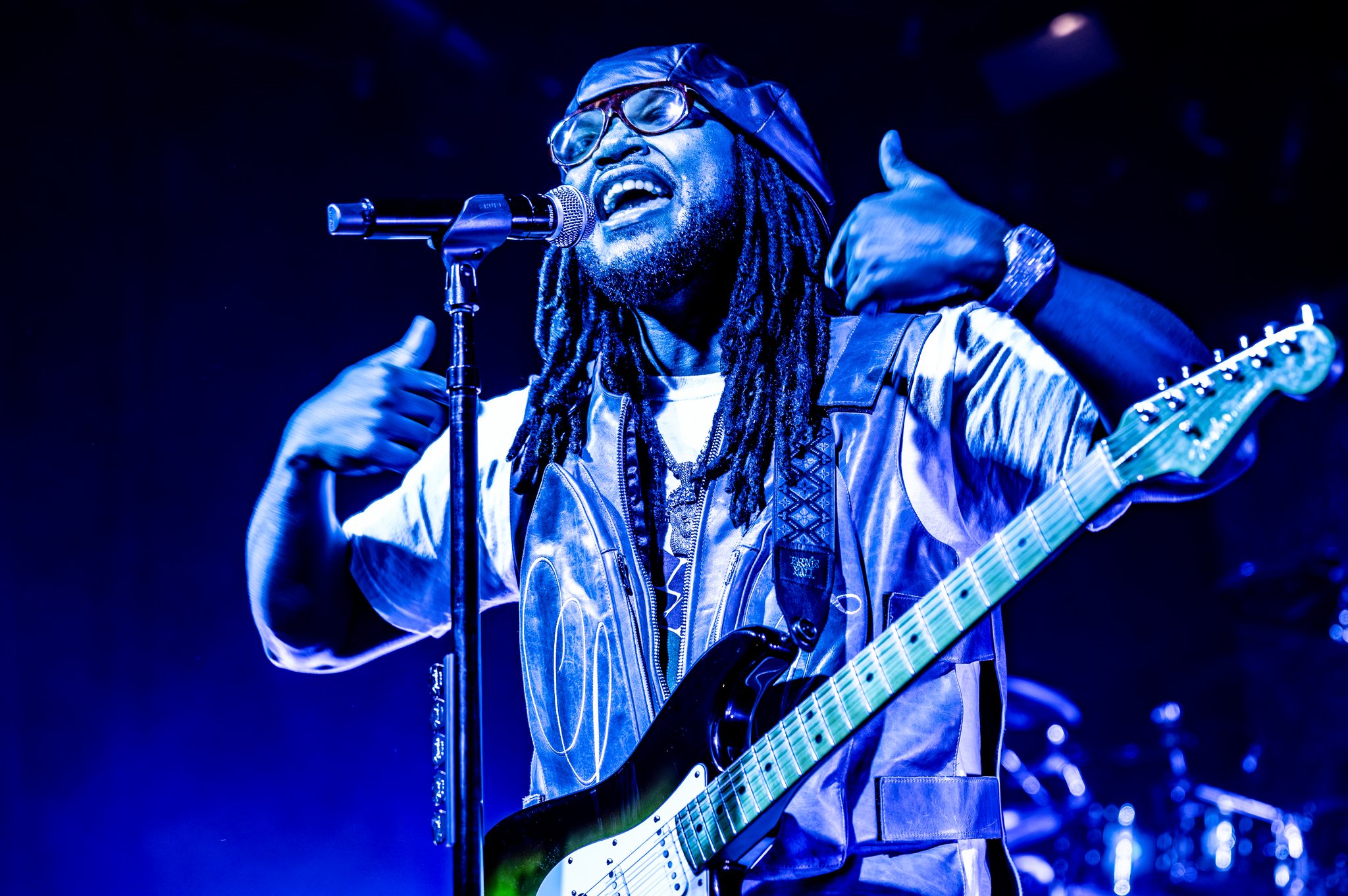 Leon Thomas - photo 17