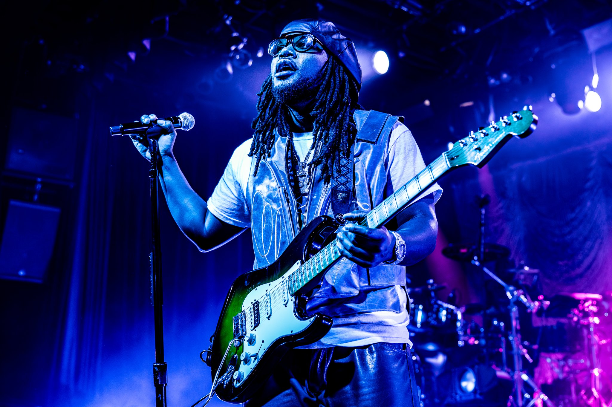 Leon Thomas - photo 21