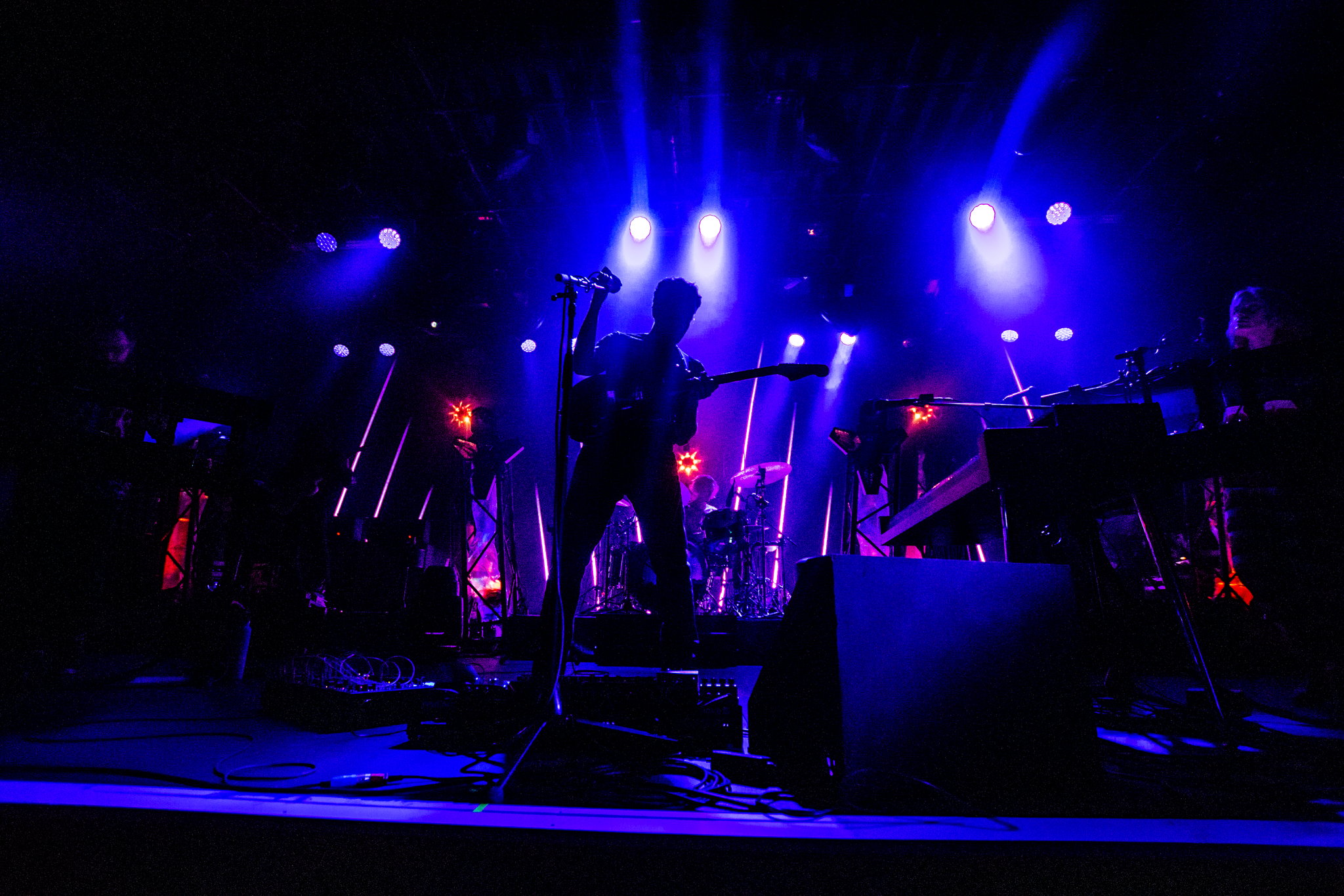 M83 - photo 14