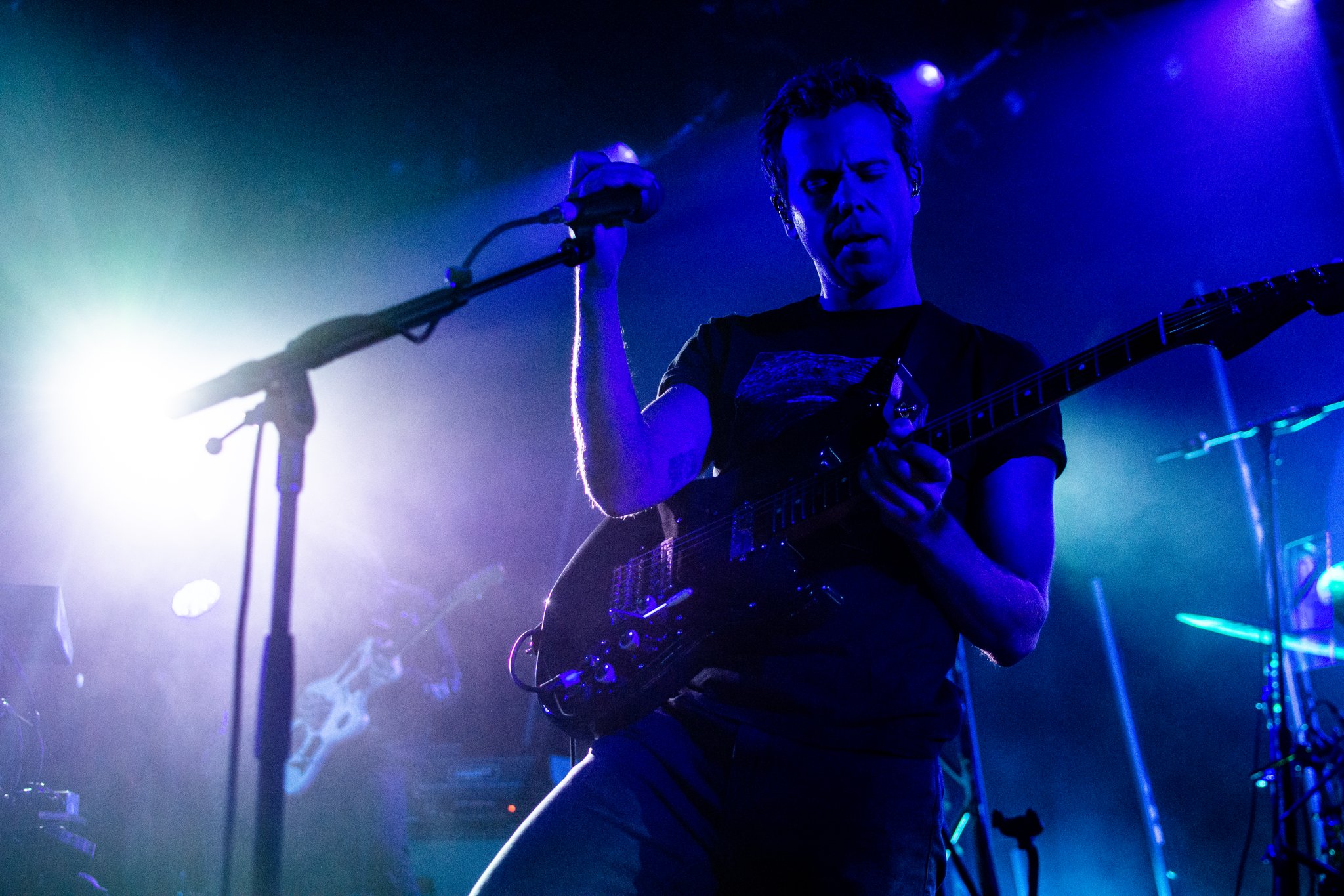 M83 - photo 18
