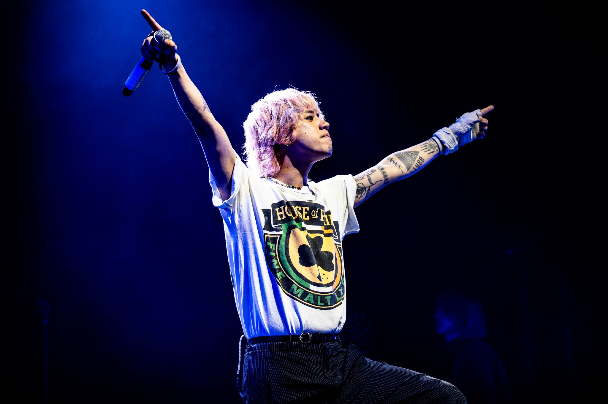 ONE OK ROCK - photo 2