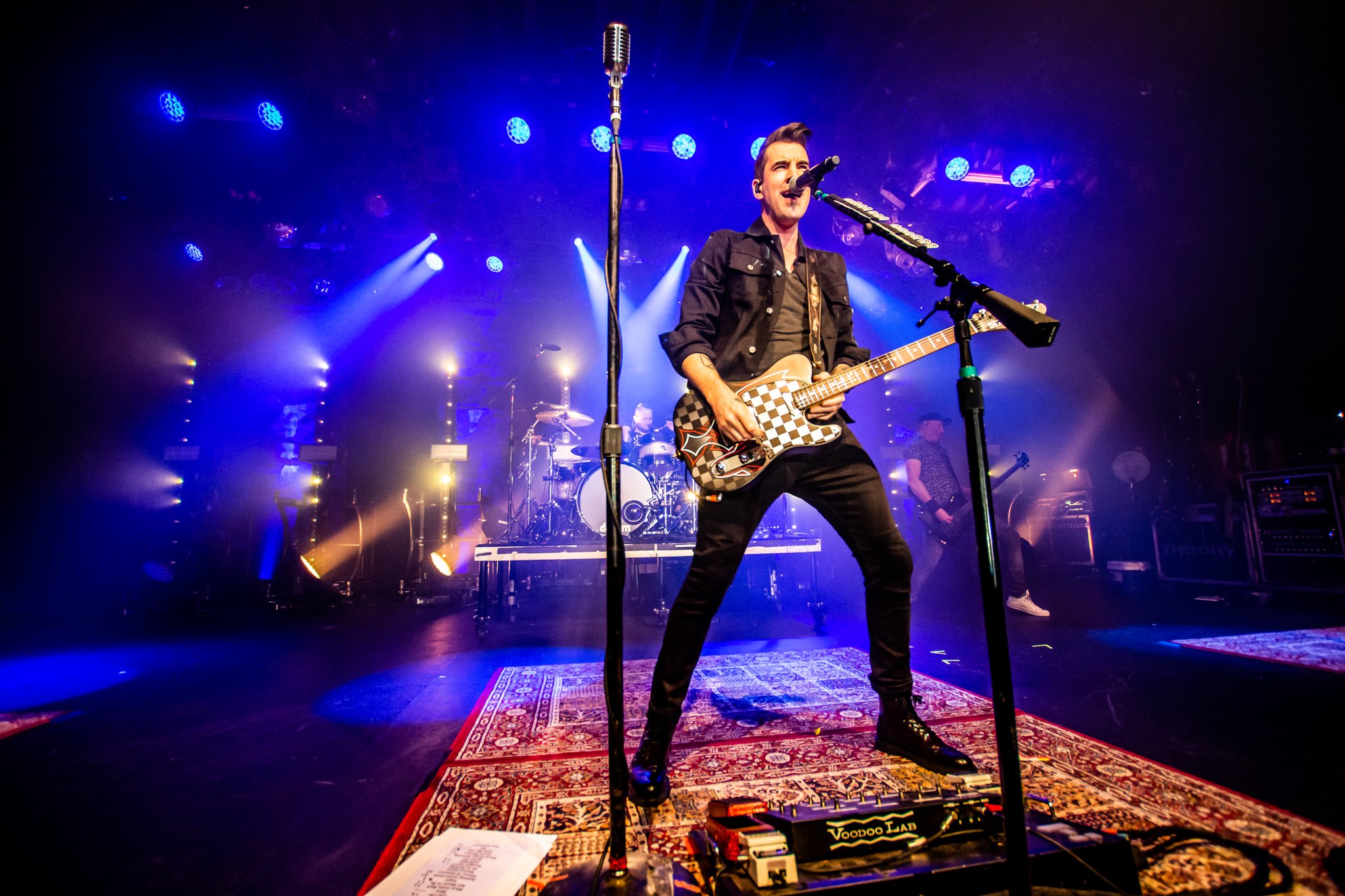 Theory of a Deadman - photo 18