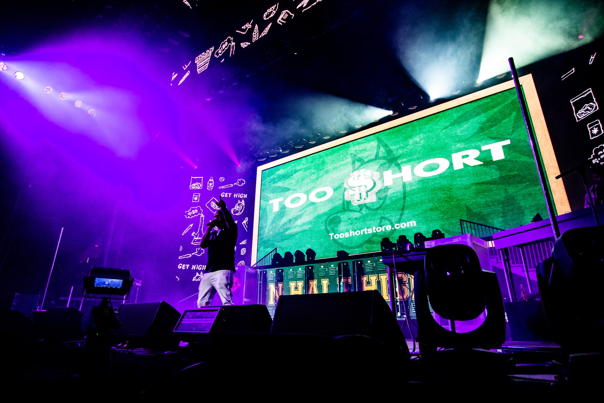 Too $hort - photo 5