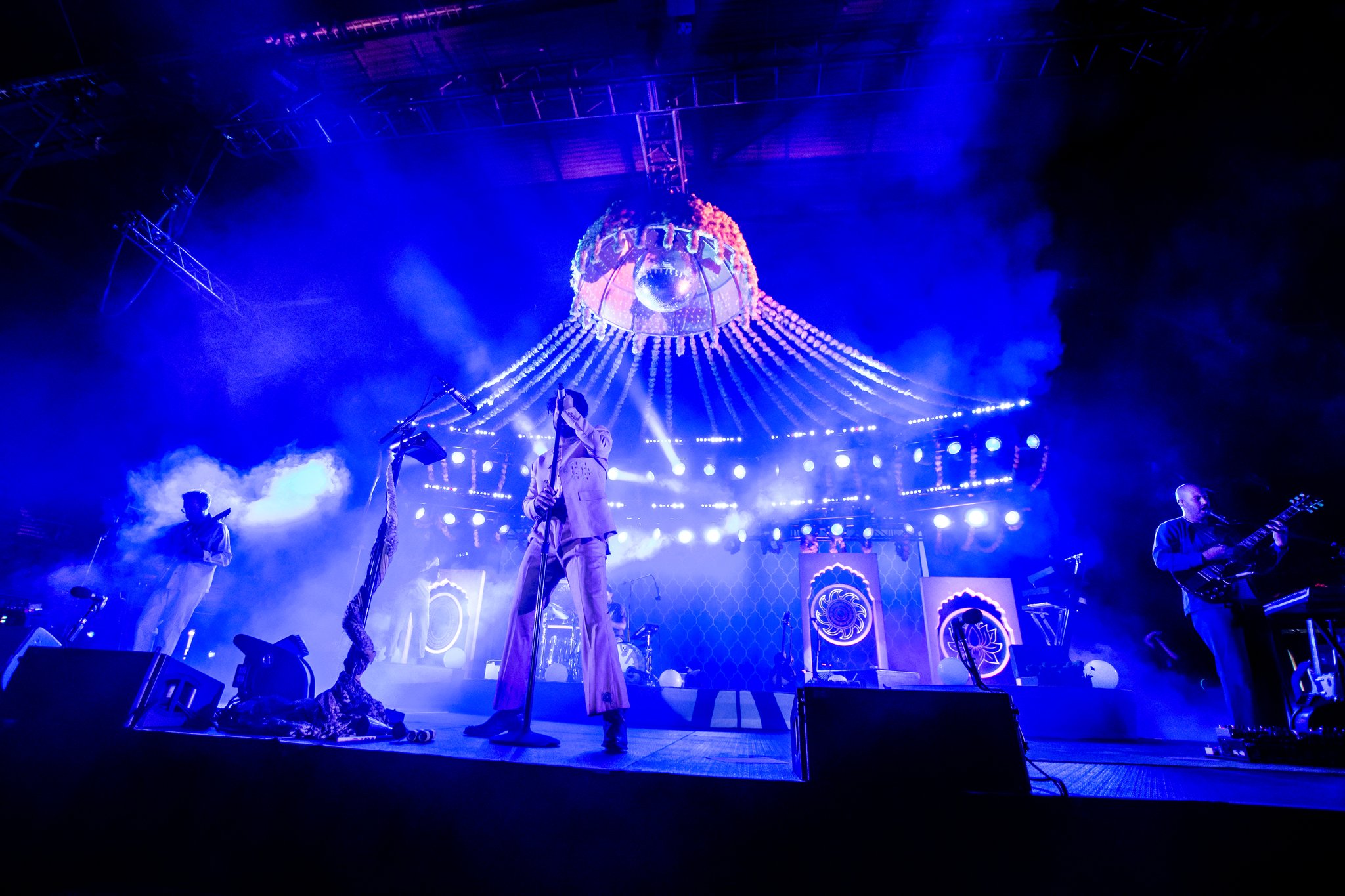 Young The Giant - photo 3