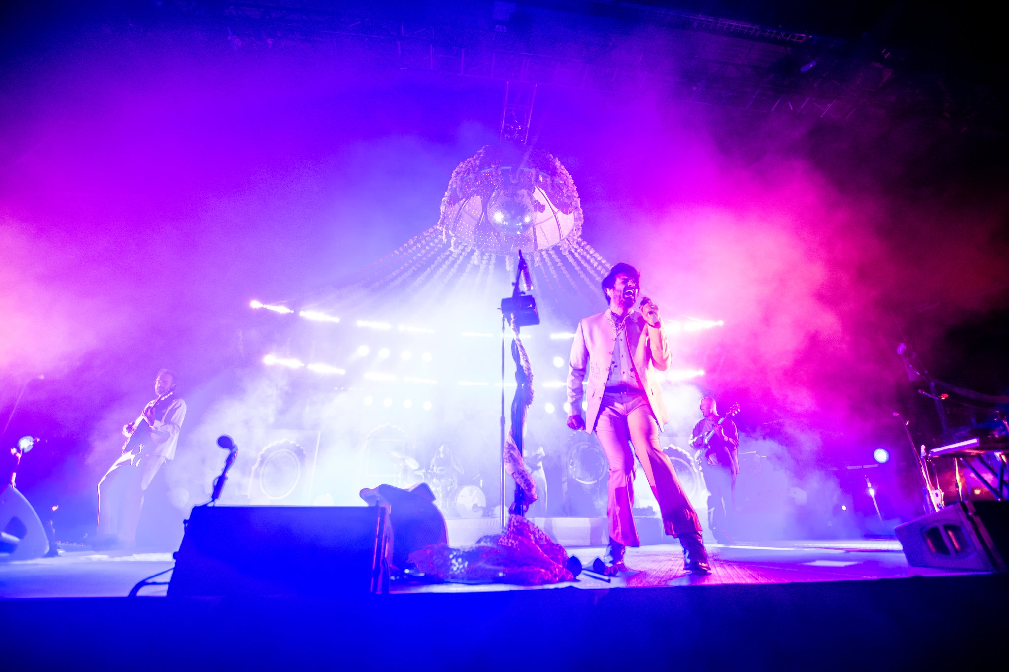 Young The Giant - photo 8