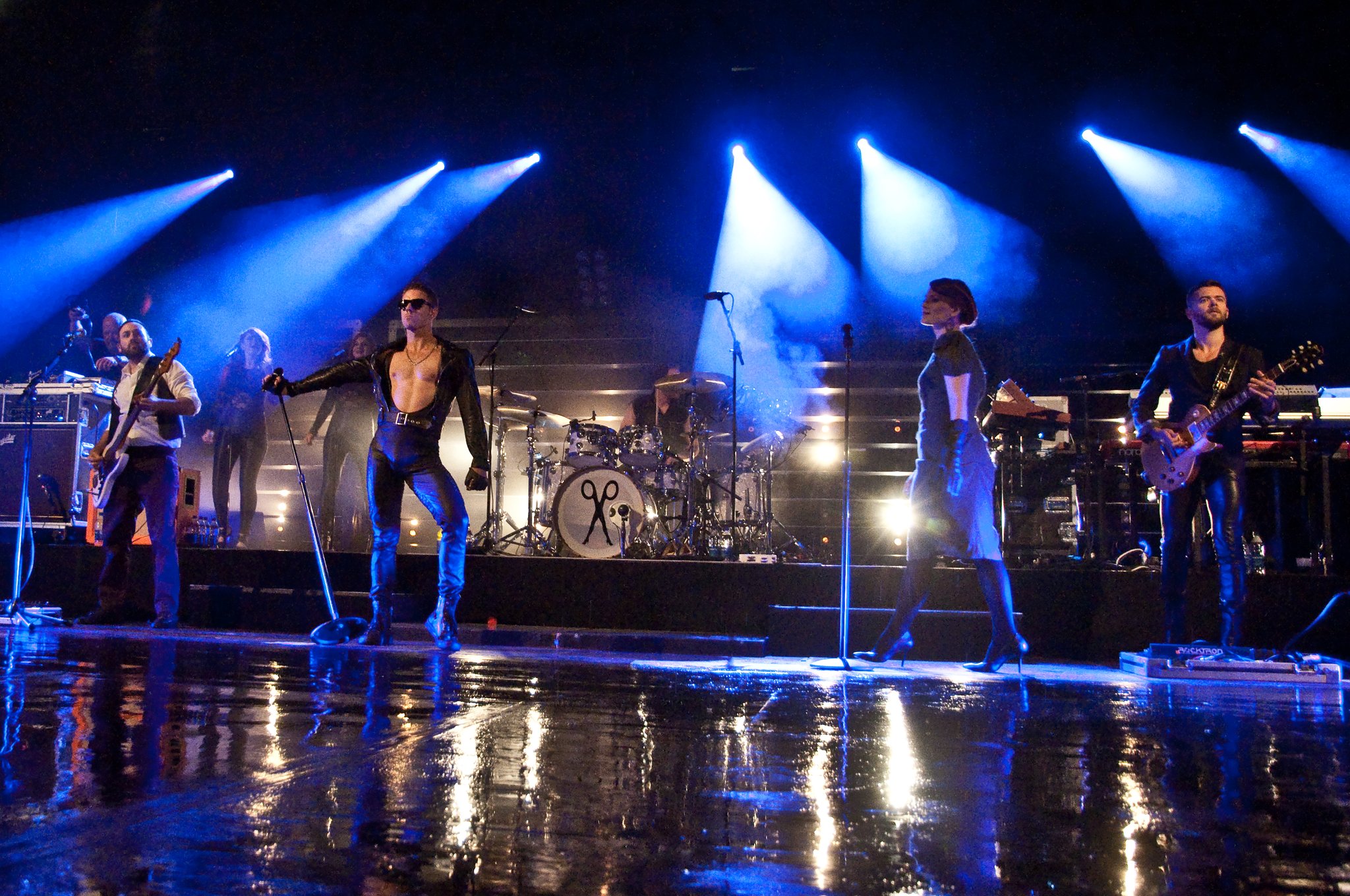 Scissor Sisters - photo 2