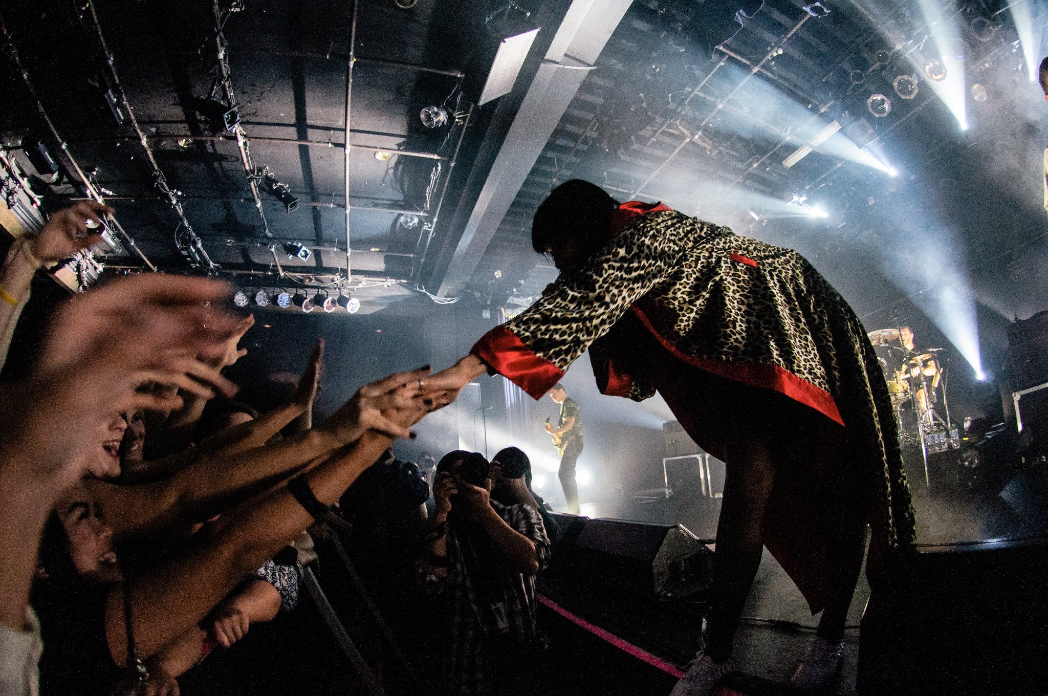 Sleigh Bells - photo 7