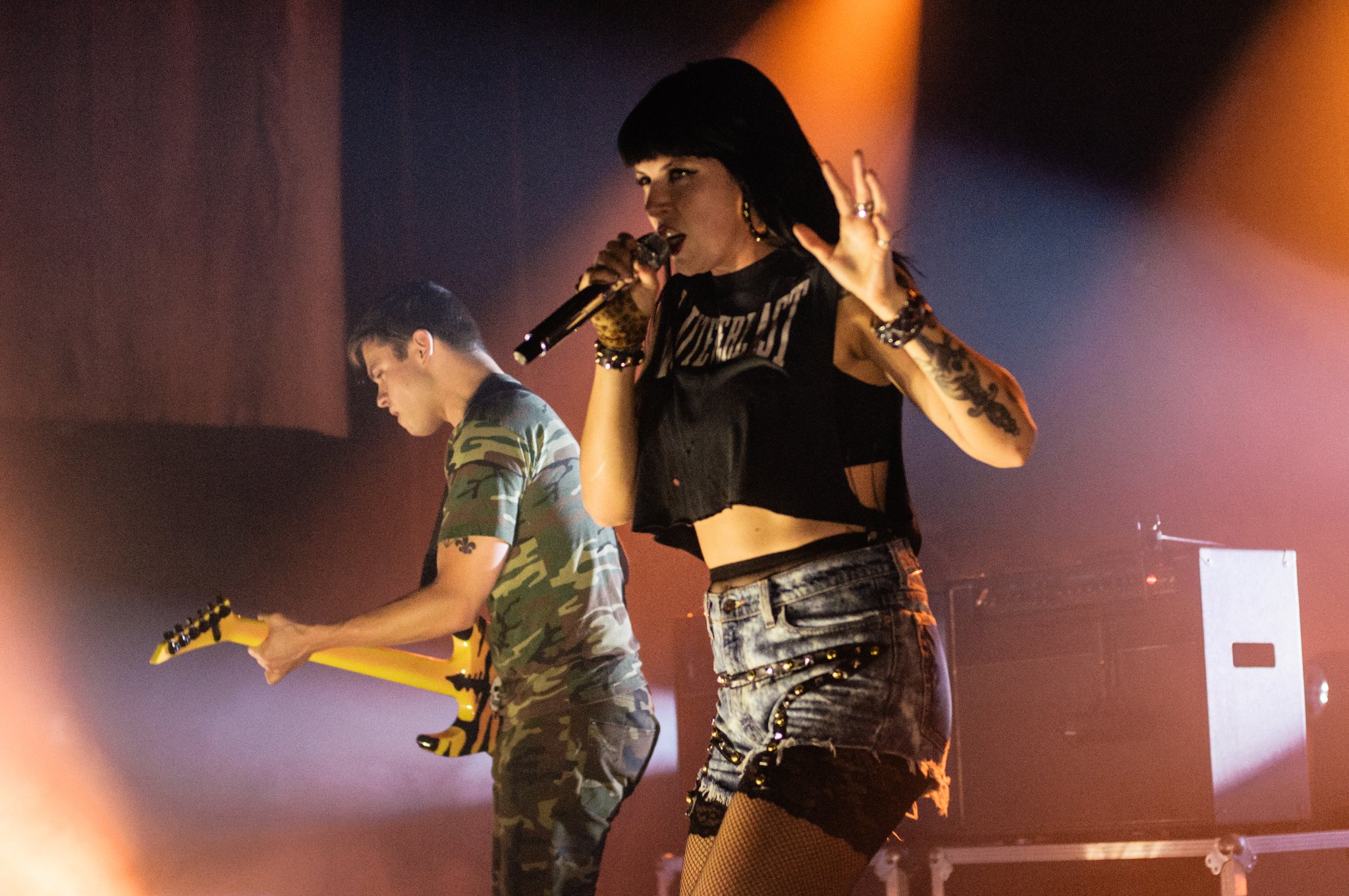 Sleigh Bells - photo 29