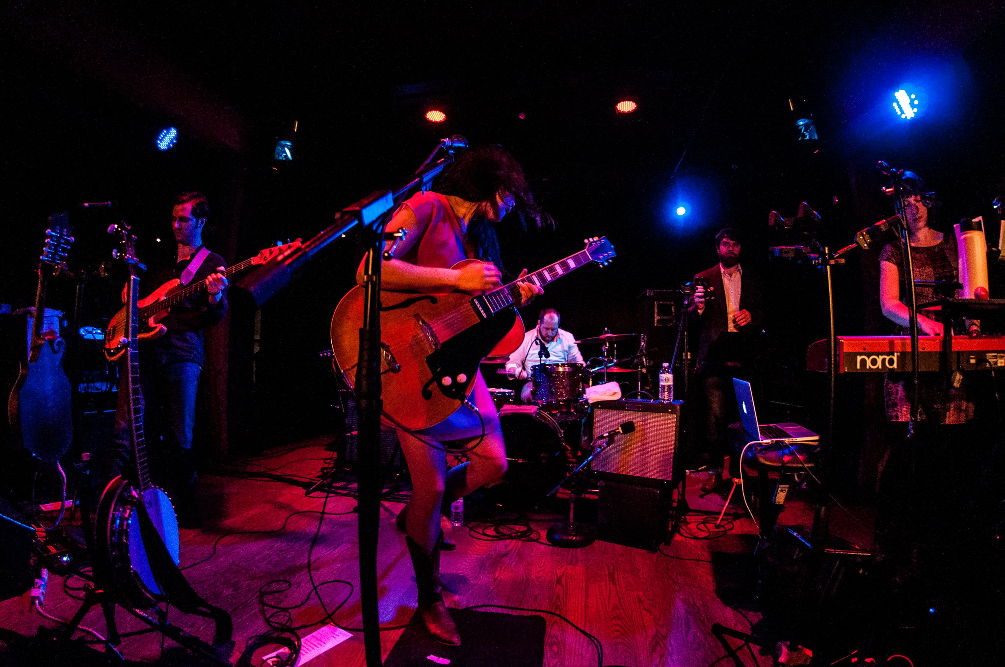 Thao and the Get Down, Stay Down - photo 7