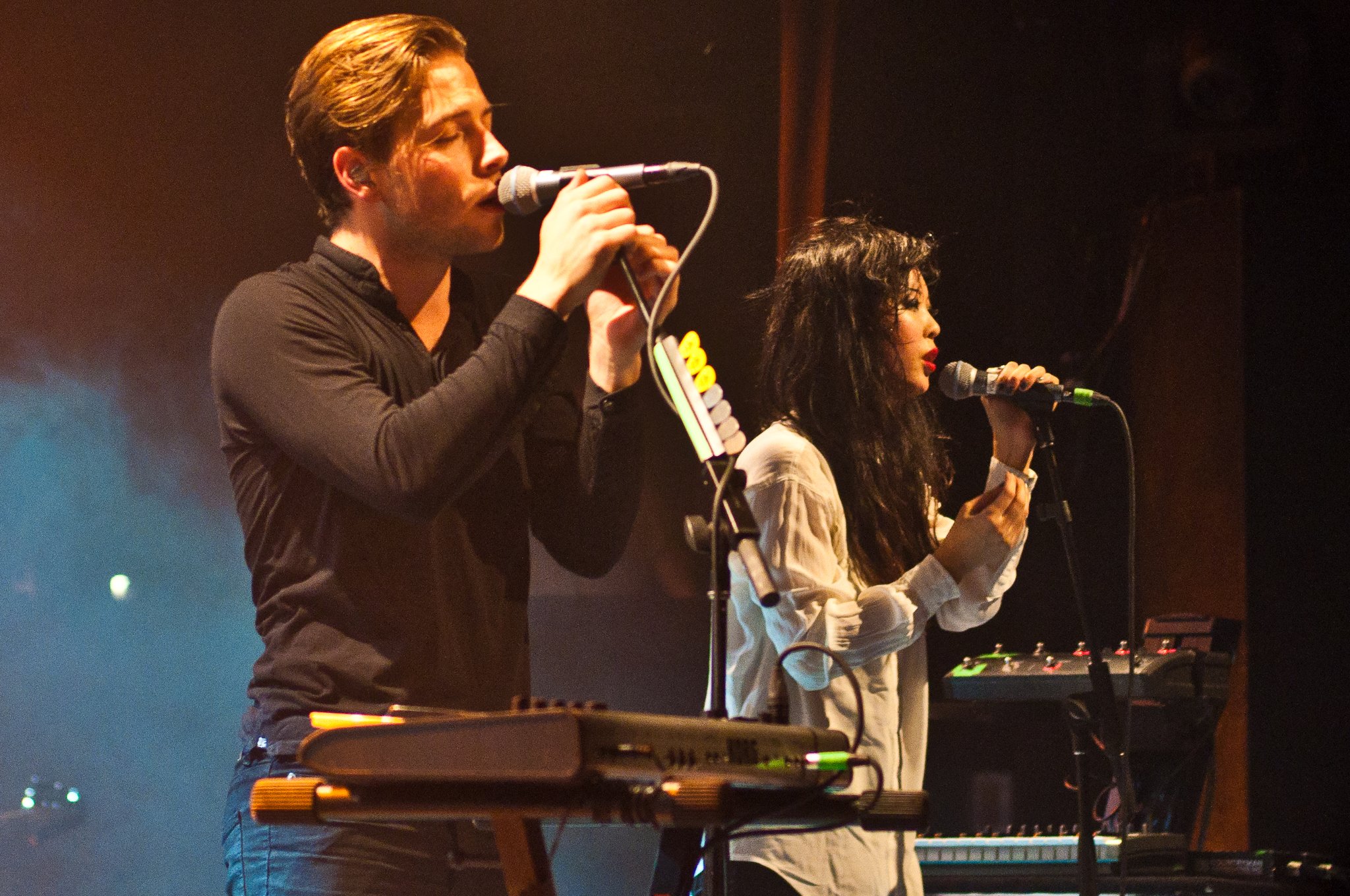 The Naked & Famous - photo 24