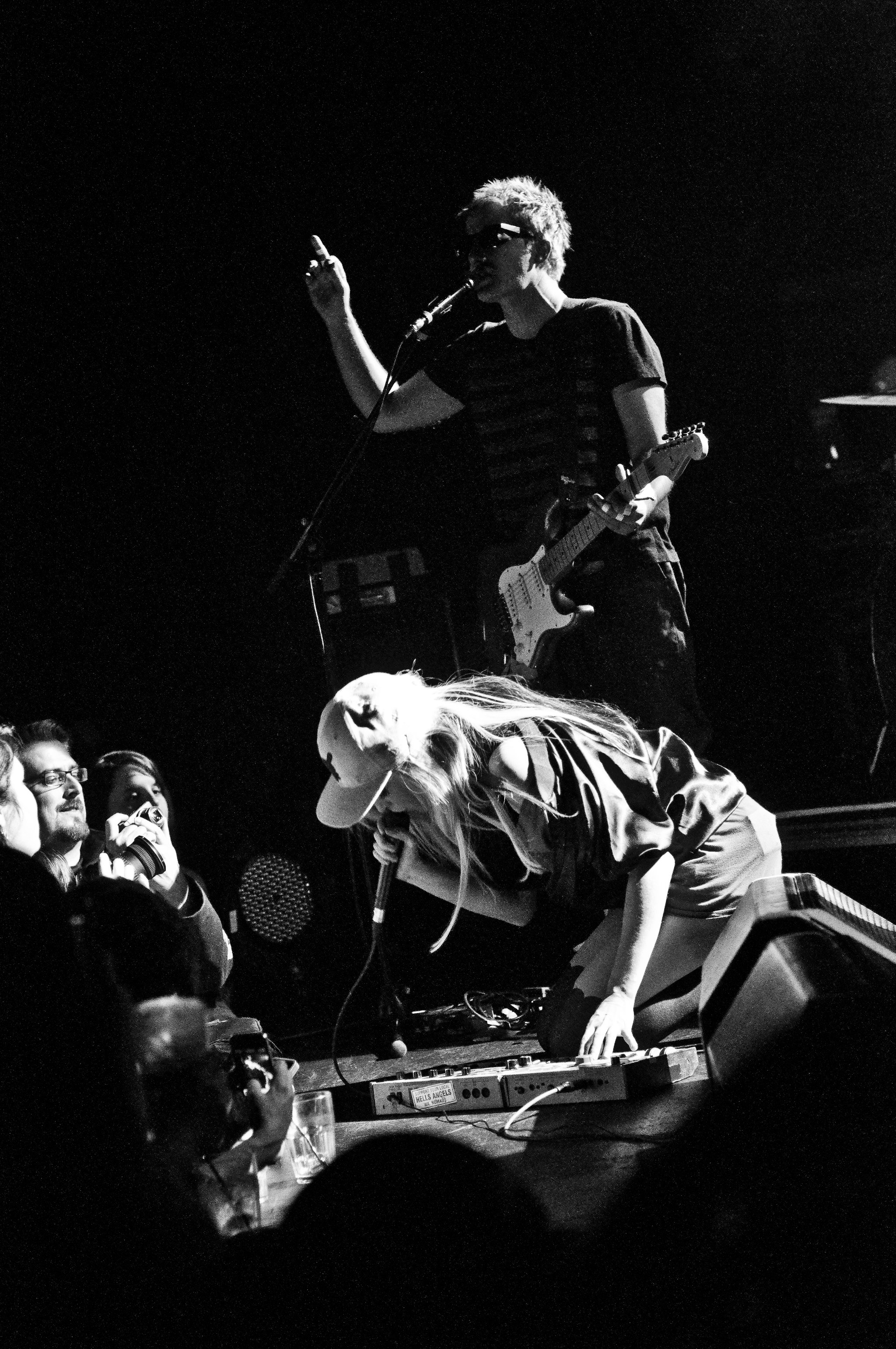 The Ting Tings - photo 4