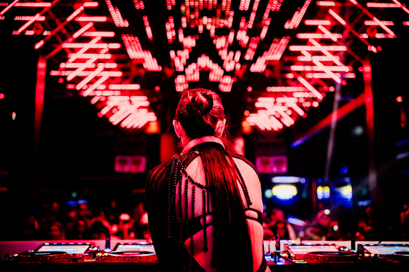 Sahar Zin live at Celebrities, Vancouver - concert photography