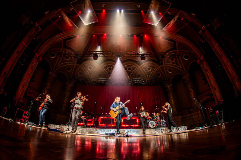 Alan Doyle live at Orpheum Theatre, Vancouver, 2026-03-25 - concert photo 2 of 11
