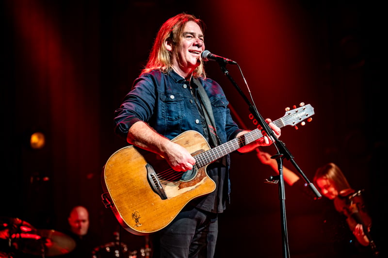 Alan Doyle live at Orpheum Theatre, Vancouver, 2026-03-25 - concert photo 8 of 11
