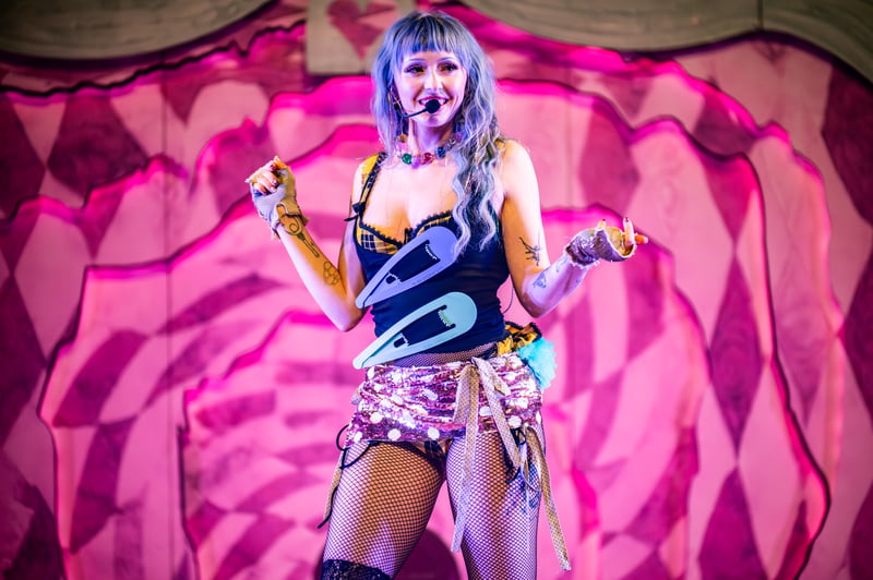 Ashnikko live at Orpheum Theatre, Vancouver, 2026-03-24 - concert photo 8 of 22
