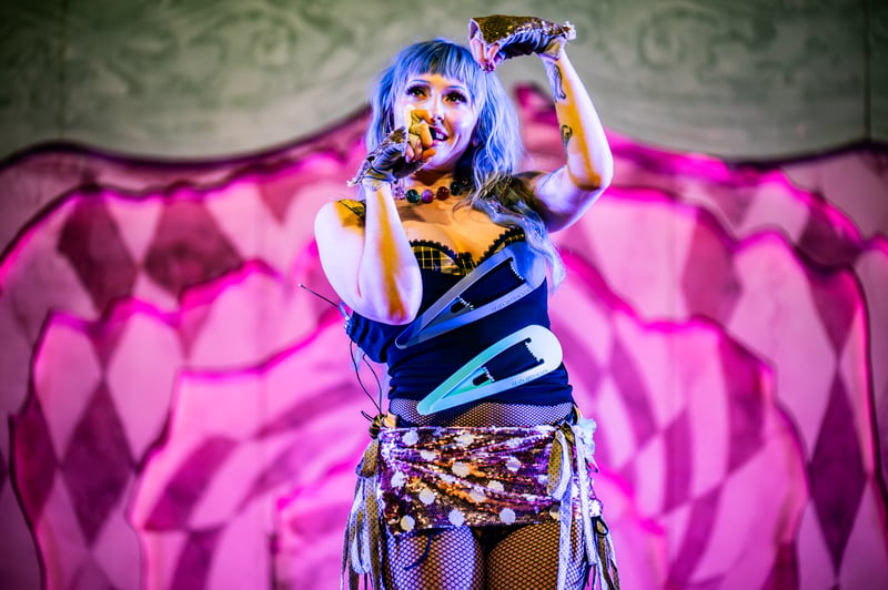 Ashnikko live at Orpheum Theatre, Vancouver, 2026-03-24 - concert photo 9 of 22