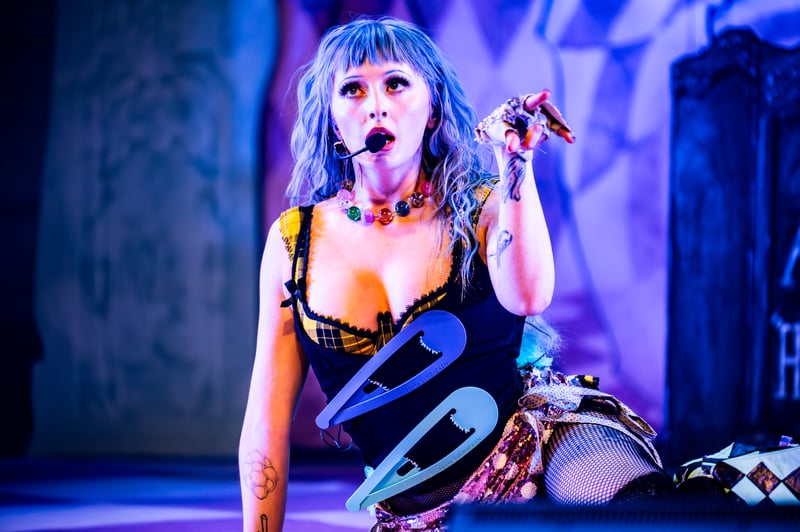 Ashnikko live at Orpheum Theatre, Vancouver, 2026-03-24 - concert photo 19 of 22
