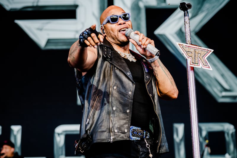 Flo Rida live at Freedom Mobile Arch, Vancouver, 2026-07-09 - concert photo 5 of 19