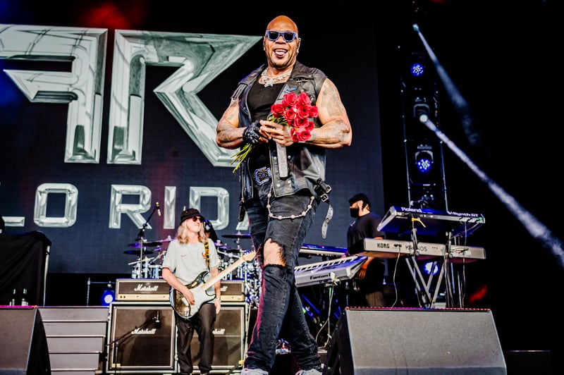Flo Rida live at Freedom Mobile Arch, Vancouver, 2026-07-09 - concert photo 10 of 19