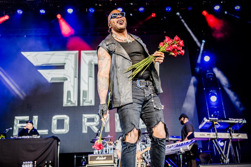 Flo Rida live at Freedom Mobile Arch, Vancouver, 2026-07-09 - concert photo 11 of 19