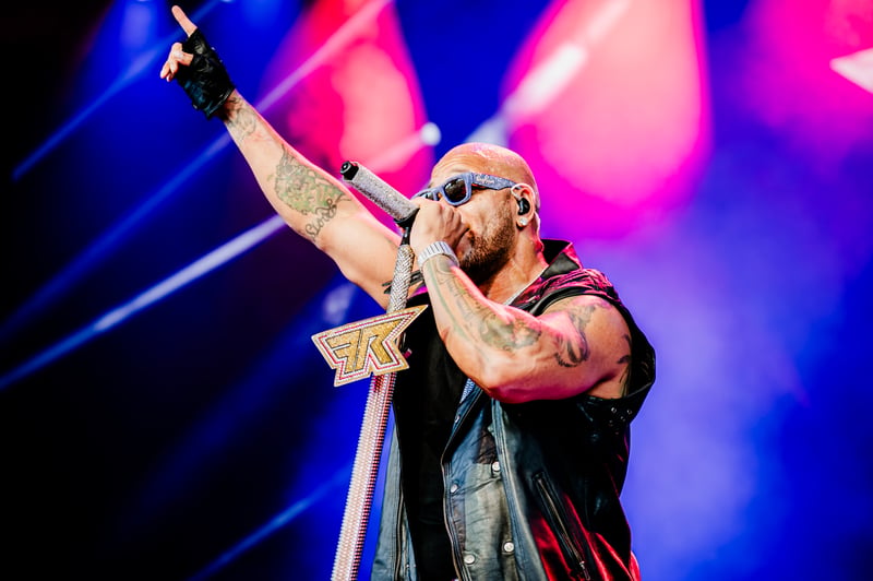 Flo Rida live at Freedom Mobile Arch, Vancouver, 2026-07-09 - concert photo 13 of 19