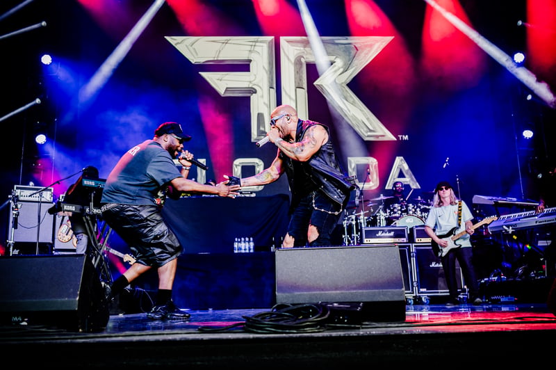 Flo Rida live at Freedom Mobile Arch, Vancouver, 2026-07-09 - concert photo 15 of 19