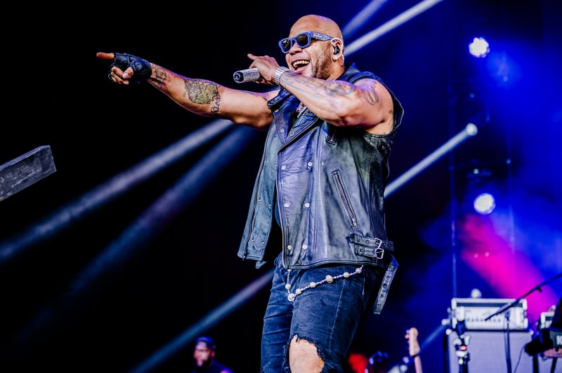 Flo Rida live at Freedom Mobile Arch, Vancouver, 2026-07-09 - concert photo 16 of 19