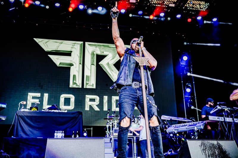 Flo Rida live at Freedom Mobile Arch, Vancouver, 2026-07-09 - concert photo 18 of 19