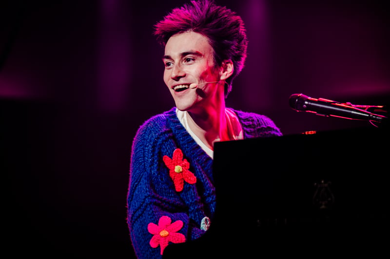 Jacob Collier live at Orpheum Theatre, Vancouver, 2026-04-10 - concert photo 6 of 32