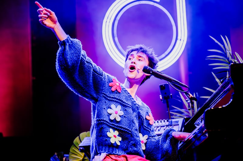 Jacob Collier live at Orpheum Theatre, Vancouver, 2026-04-10 - concert photo 30 of 32