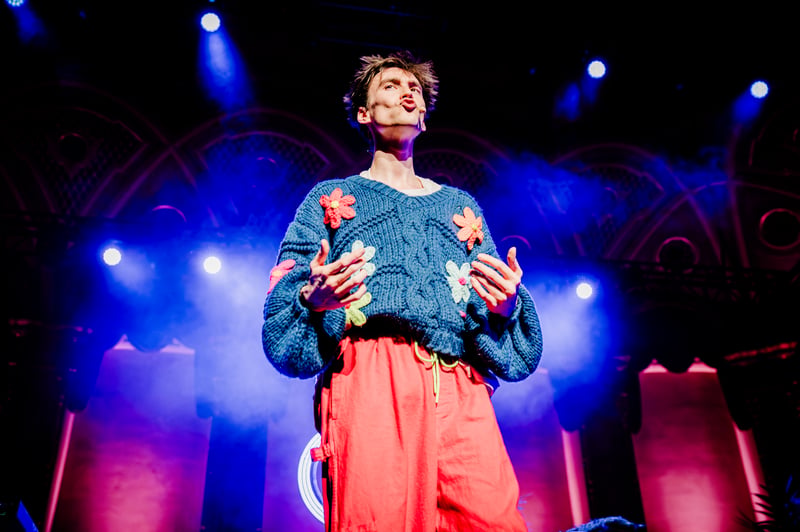 Jacob Collier live at Orpheum Theatre, Vancouver, 2026-04-10 - concert photo 31 of 32